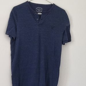 American Eagle dark blue henley t-shirt M